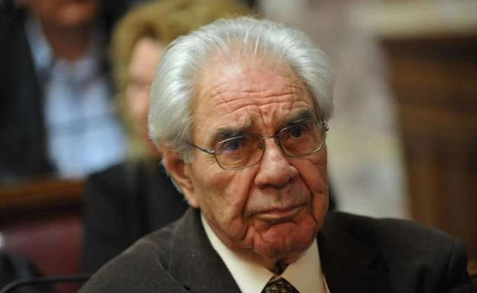 Συνταγματολόγος Κασιμάτης: Νομικά άκυρη η Συμφωνία των Πρεσπών – Δείτε αναλυτικά τους λόγους